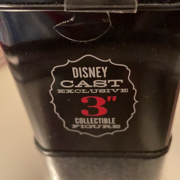 Disney Signed Vinylmation Cast Exclusive - Picture 3 of 5